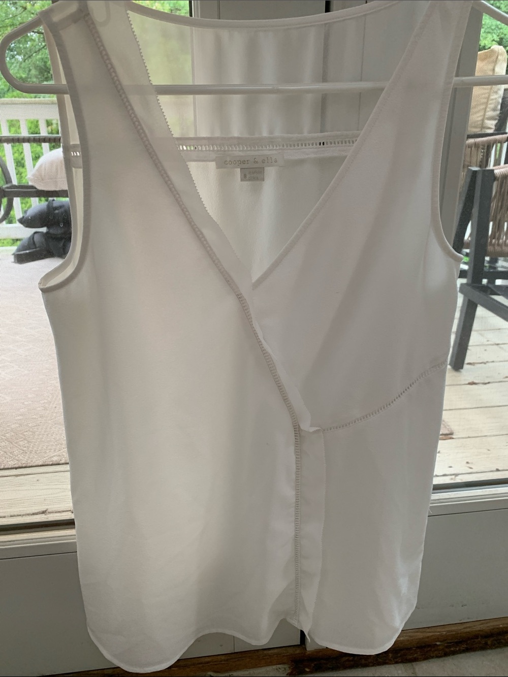 cooper & ella airy White Sleeveless V-neck Top size 8